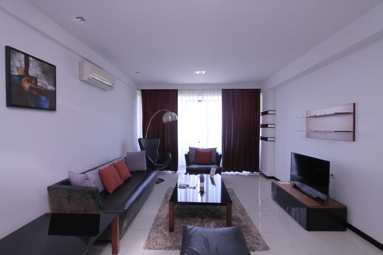Likas Square - Kk Apartment Suite 코타키나발루 외부 사진