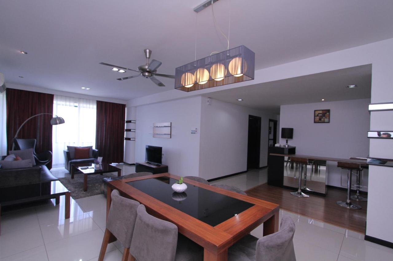 Likas Square - Kk Apartment Suite 코타키나발루 외부 사진