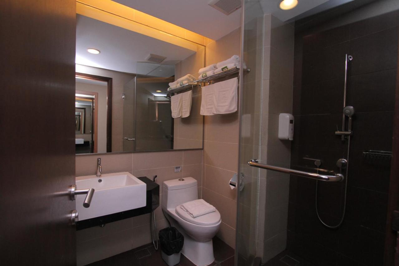 Likas Square - Kk Apartment Suite 코타키나발루 외부 사진
