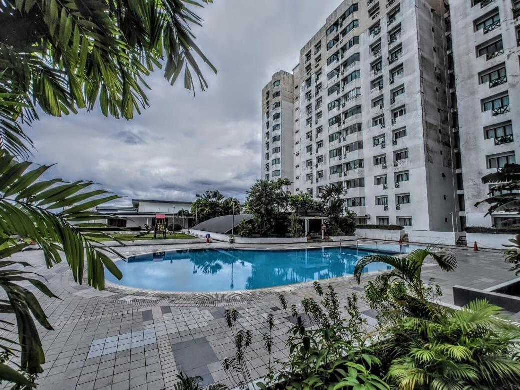 Likas Square - Kk Apartment Suite 코타키나발루 외부 사진