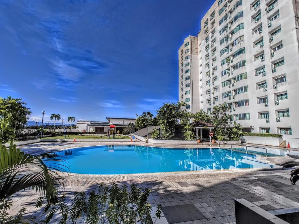 Likas Square - Kk Apartment Suite 코타키나발루 외부 사진