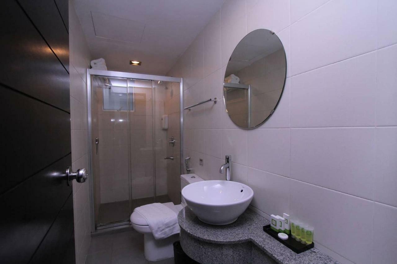 Likas Square - Kk Apartment Suite 코타키나발루 외부 사진