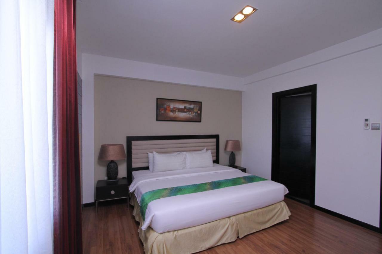 Likas Square - Kk Apartment Suite 코타키나발루 외부 사진