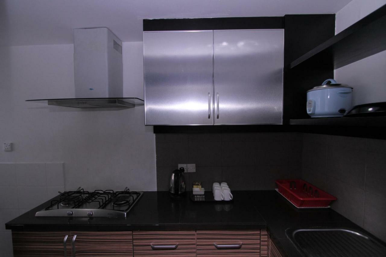 Likas Square - Kk Apartment Suite 코타키나발루 외부 사진